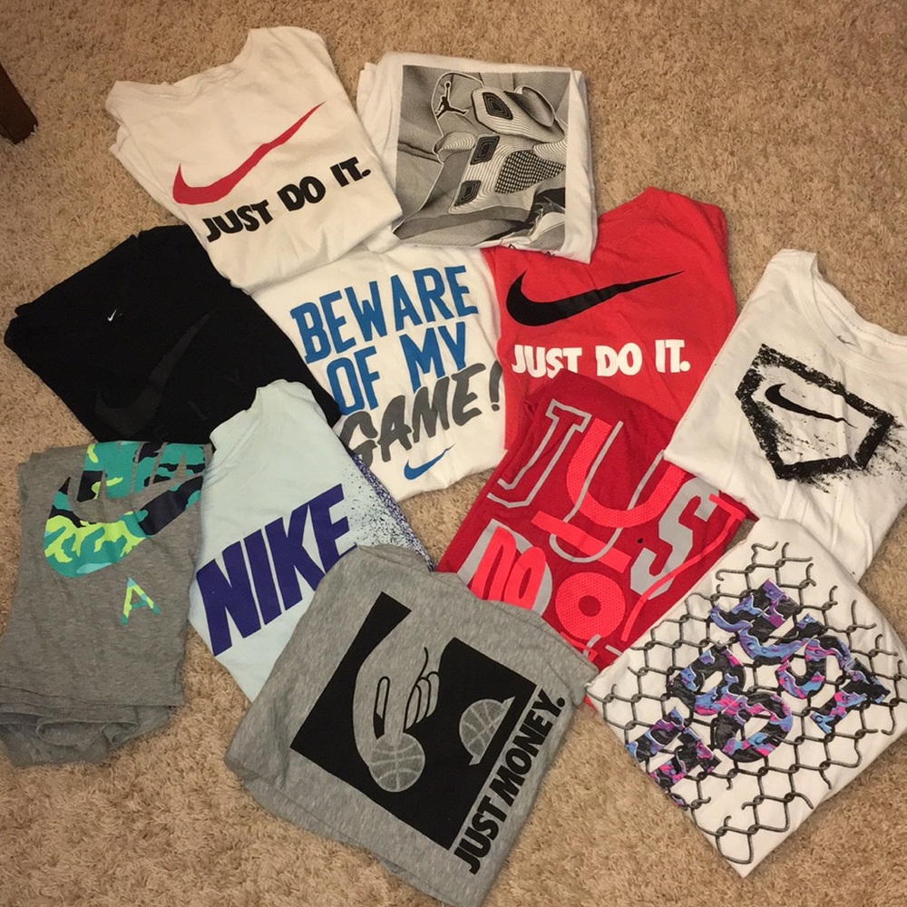 Sold !!! Bundle of 10 Nike boys xl T-shirt’s